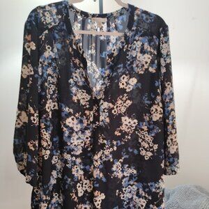 Lila Rose split neck floral tunic top - Size 2X